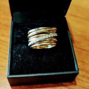 EFFY 14k gold cross over ring with diamonds. Size 7